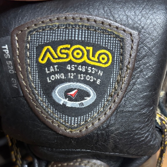 Asolo Dark Brown Men's TPS 520 GV EVO Leather Hiking Boots with Vibram soles - Picture 3 of 9